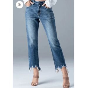 Ceros | Stella Shark Bite Hem Jeans | High Rise | Medium Wash | 24